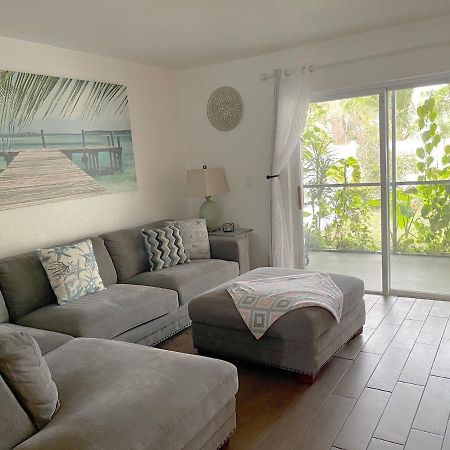 Beautiful Bright & Sparkling 2Bed 1Bath Beach Retreat - Unit 212 Cocoa Beach Zewnętrze zdjęcie